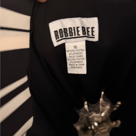 Robbie Bee Monochrome Striped Dress - Picture 3 of 3